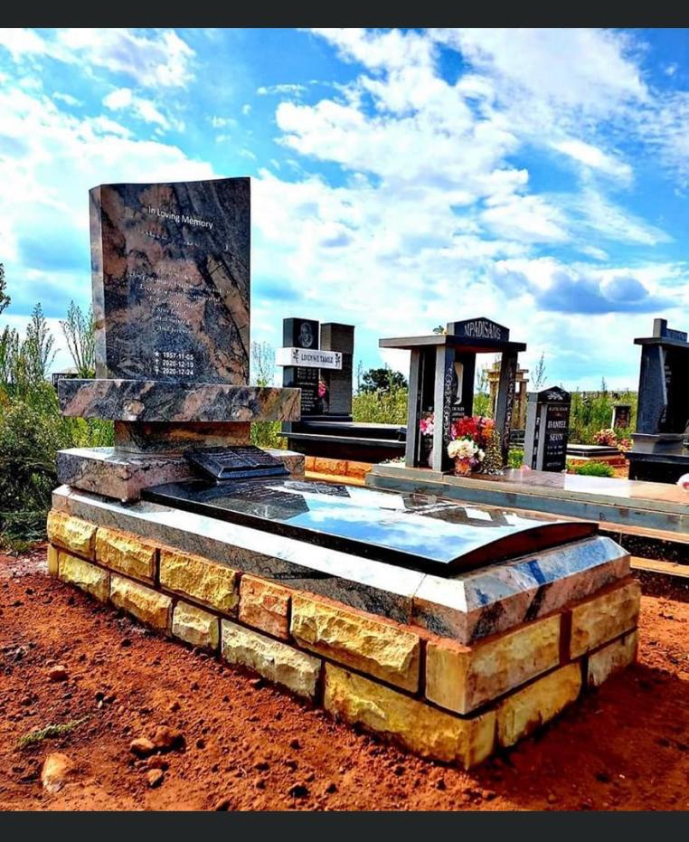 Cross Design tombstone